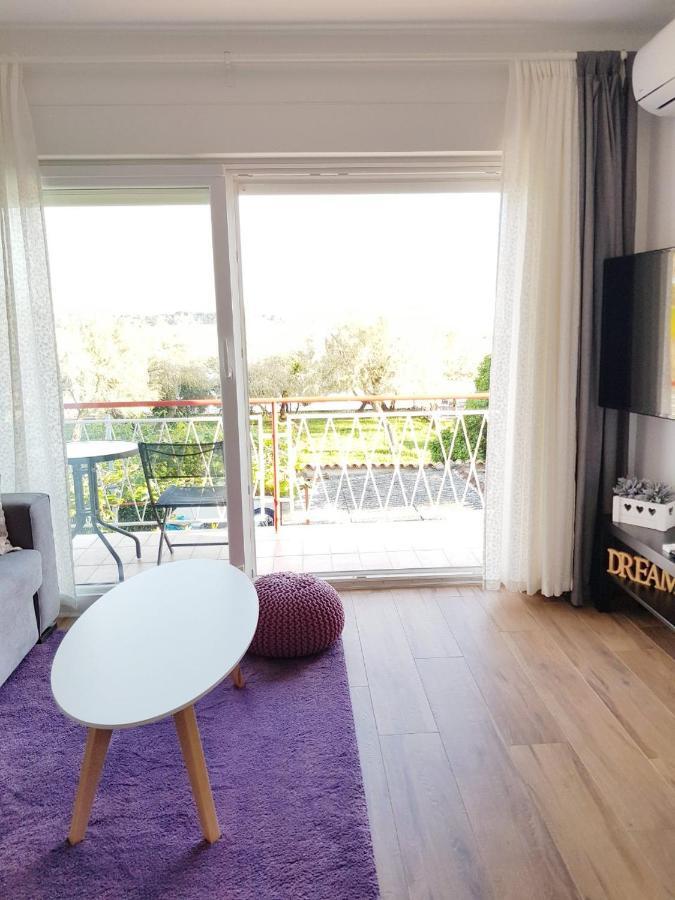Apartman Luka Novigrad Istria Eksteriør billede