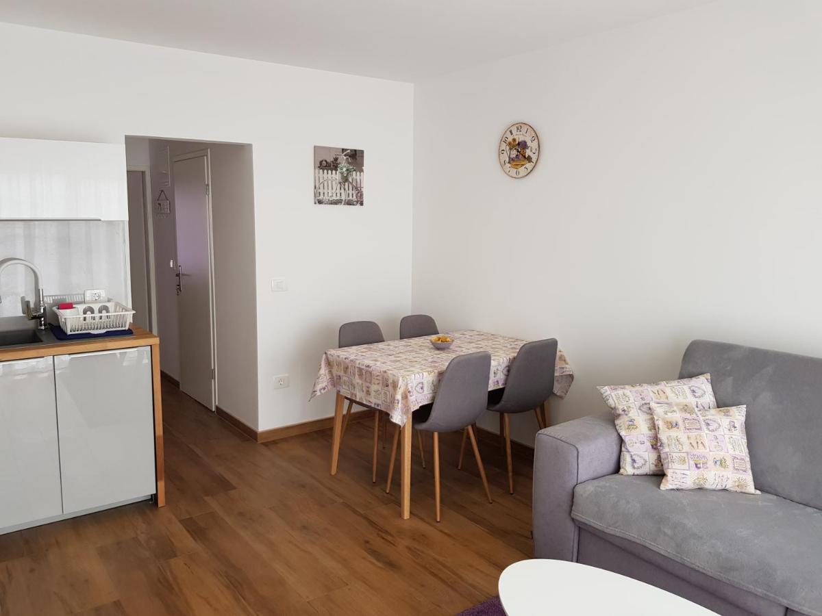 Apartman Luka Novigrad Istria Eksteriør billede