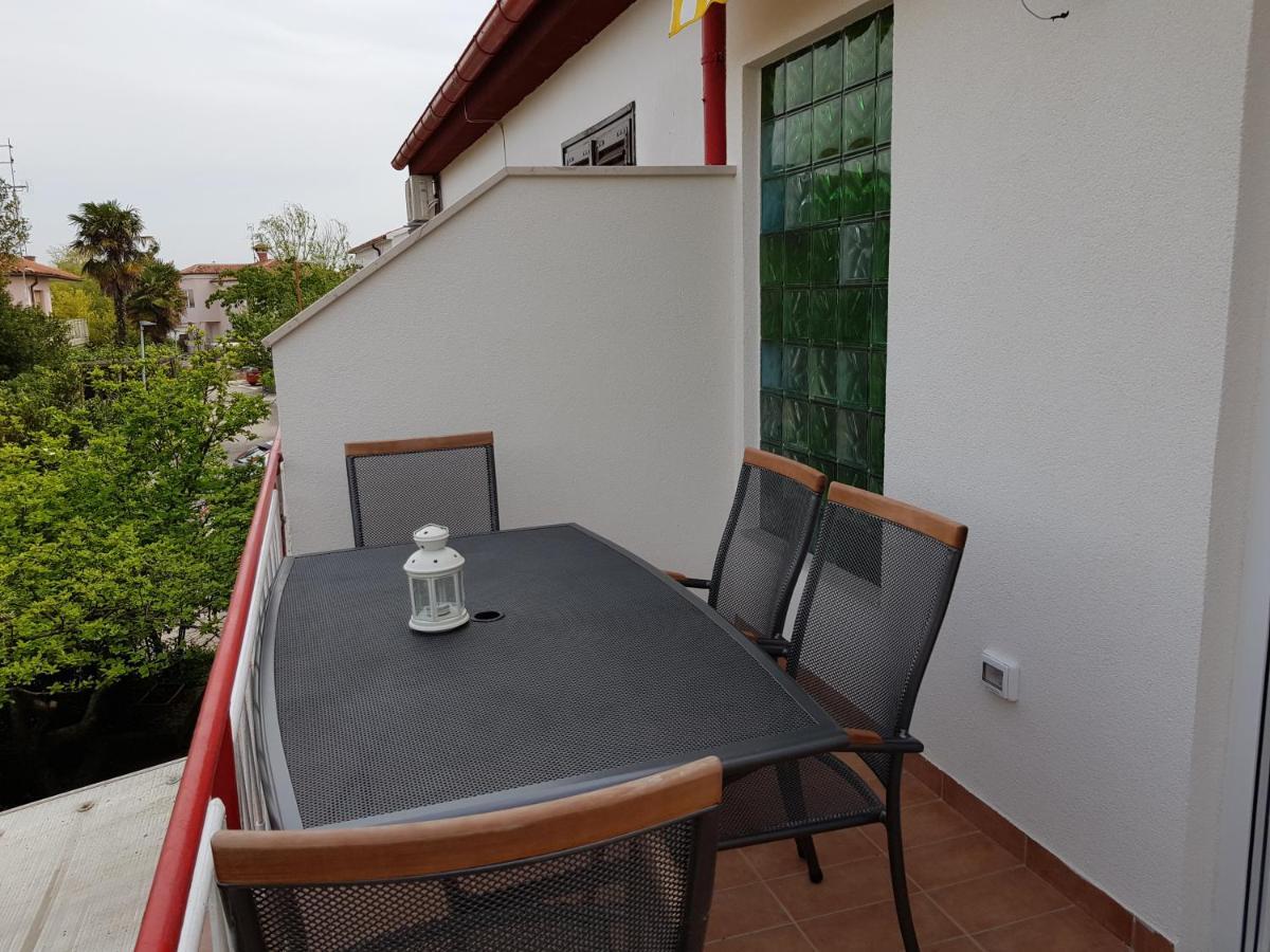 Apartman Luka Novigrad Istria Eksteriør billede